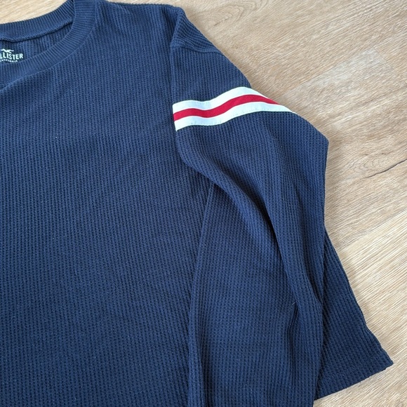 Hollister Tee - Picture 2 of 3